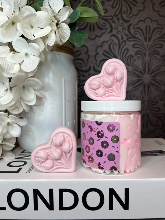 Mothers Day Gift Set - I Donut Know Whipped Body Butter AMINNAH & Soaps - Picture 3 of 3